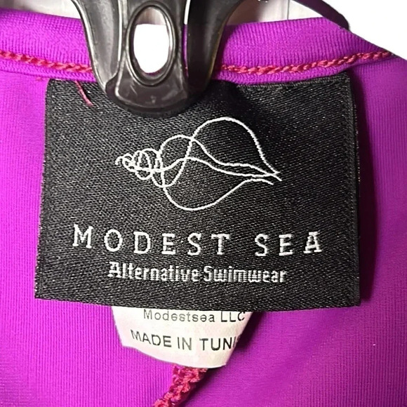 Modest Sea, swim top dress. women Small. Purple,black stripes , cap sleeves, EC - Picture 11 of 14